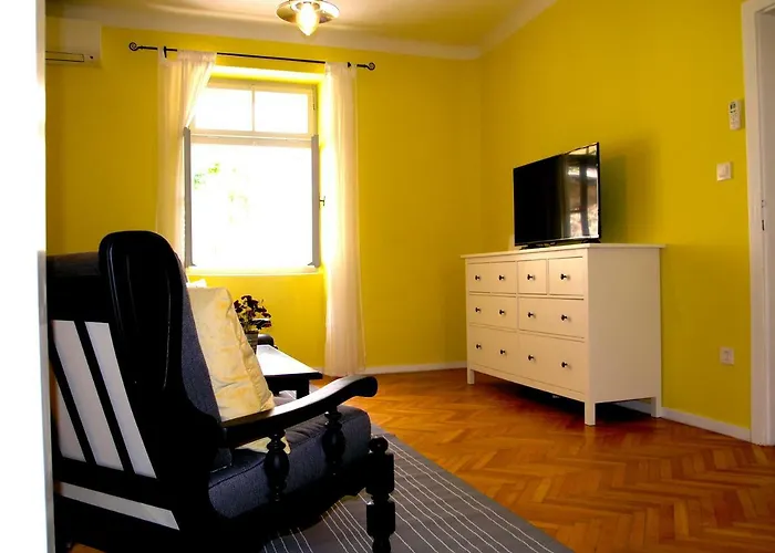 Holiday Home Lija Center