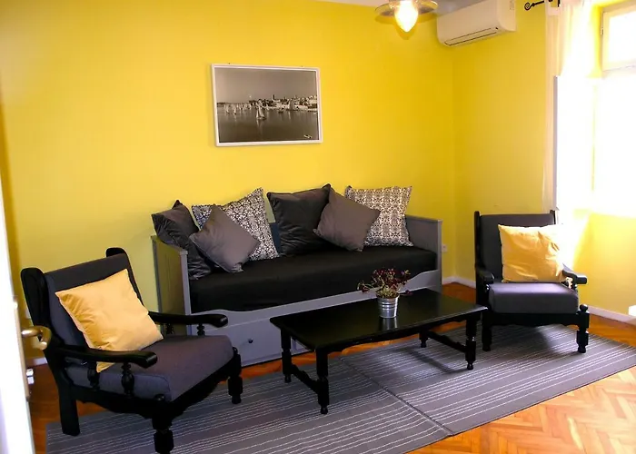 Holiday Home Lija Center